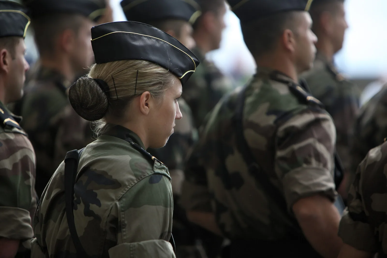 Élève gendarme au rassemblement lors d'une cérémonie du 14 Juillet à Brest